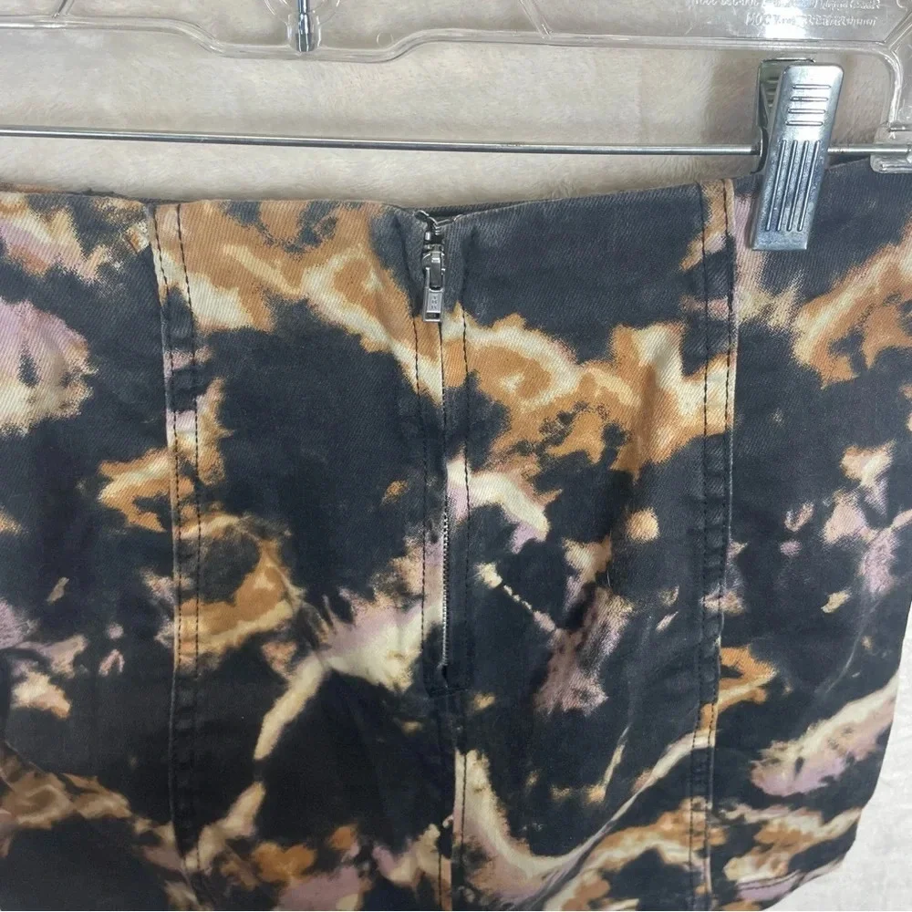 Free people Midnight bleach dyed denim mini skirt women’s size 0